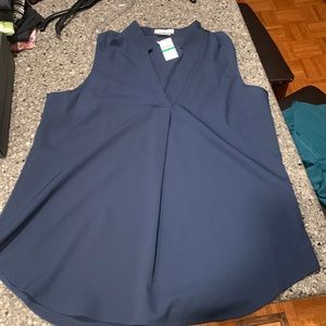 Van Huesen, sleeveless v-neck dressy tank top NWT size L navy